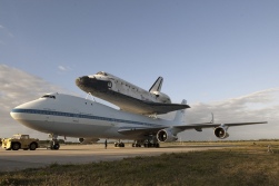 Space Shuttle Discovery_009