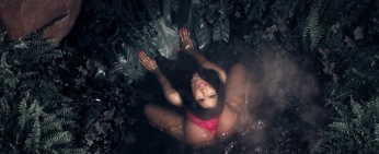 Nicki_Minaj’s_Anaconda_Music_Video_Features_Intense_Lapdance_15
