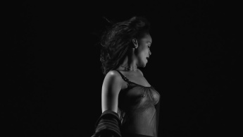 Rihanna-Kiss-It-Better-topless-nipple-piercing